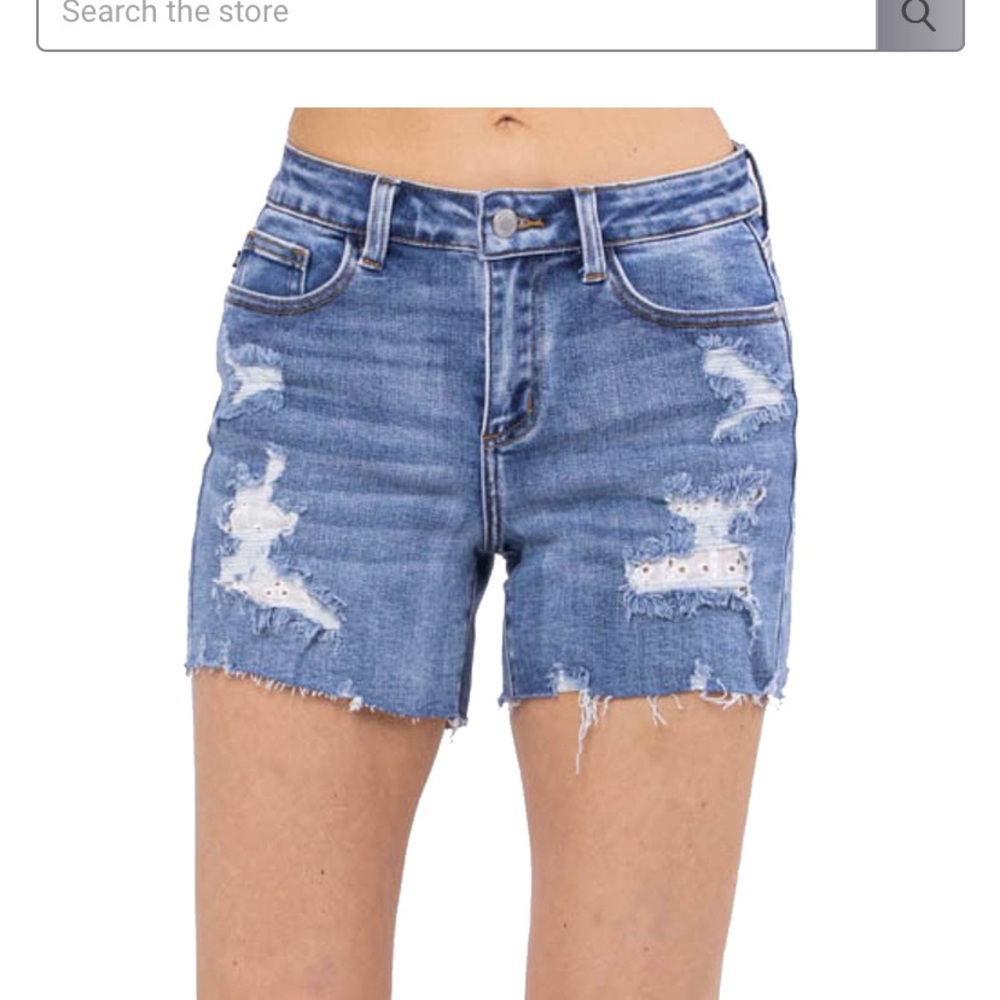 Judy Blue lace patch feminine shorts